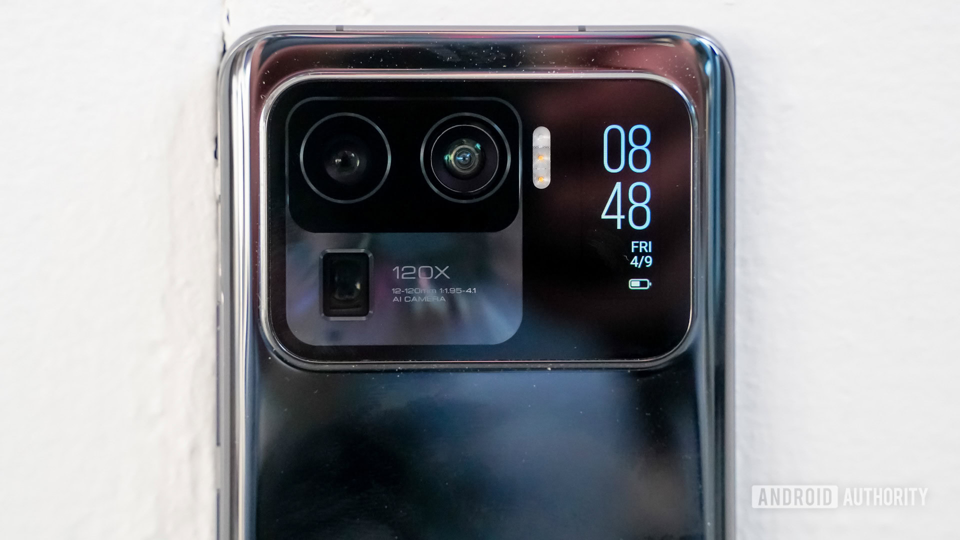 Xiaomi mi 11 Exibição traseira Ultra Closeup