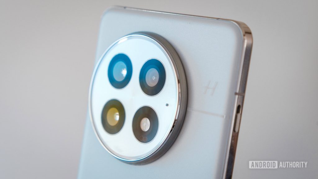 O controverso rumor do OnePlus 15 da câmera parece quase confirmado