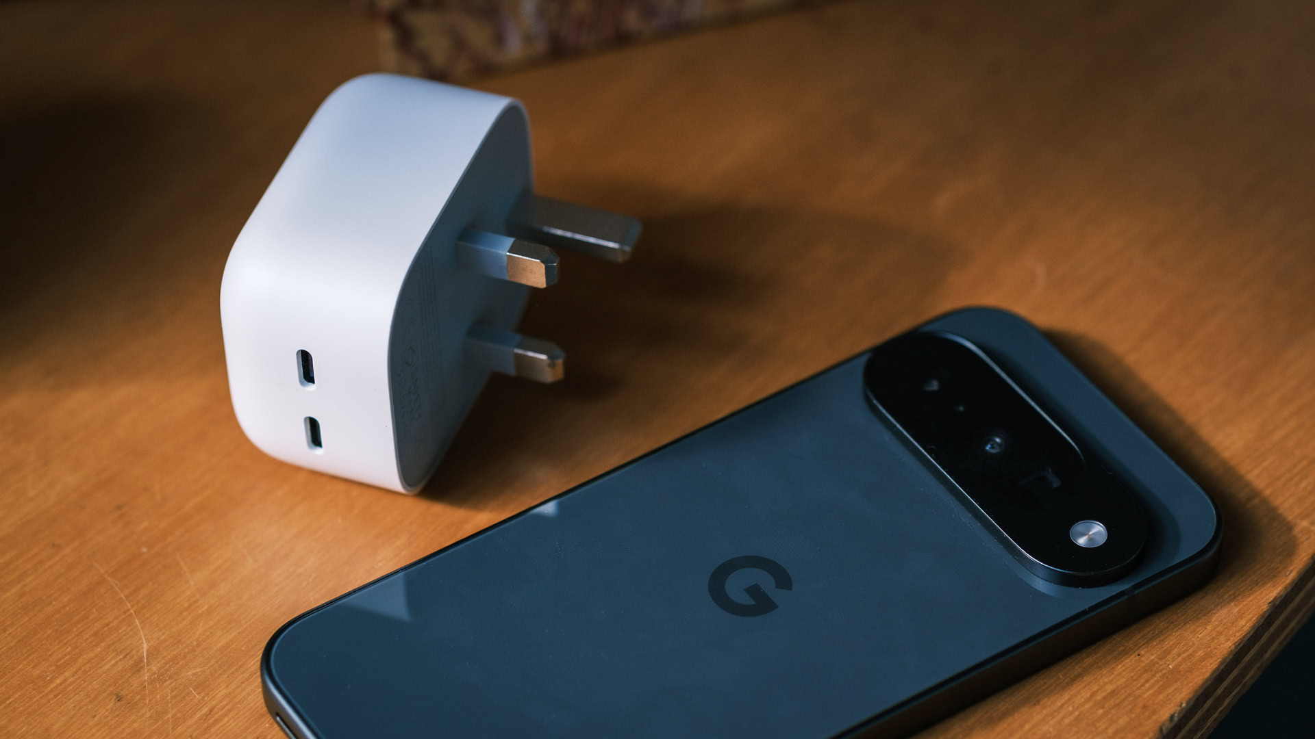 Google 67W USB C Charger e Pixel 10 Google 67W USB C Charger e Pixel 10