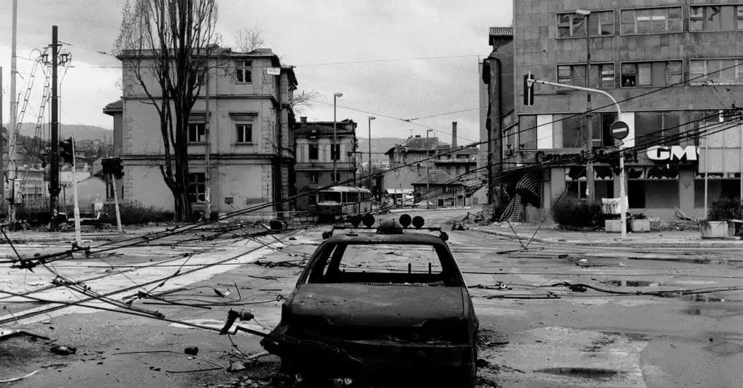 - Itinerário de 3 dias em Sarajevo: Cultura, História, Natureza Centro de Sarajevo durante o Cerco - Queda da Iugoslávia.