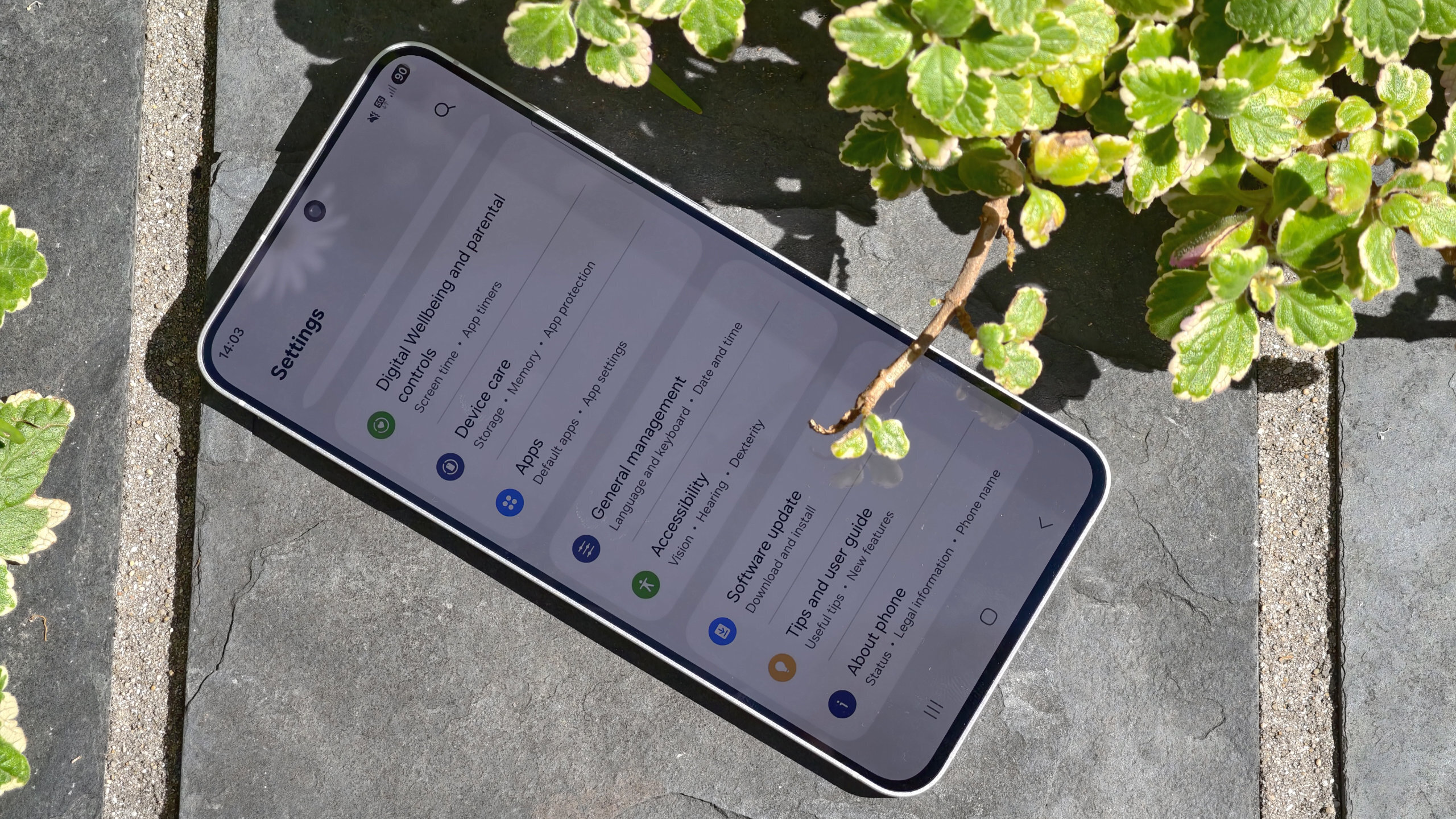 Tela do Samsung Galaxy S25 FE mostrando