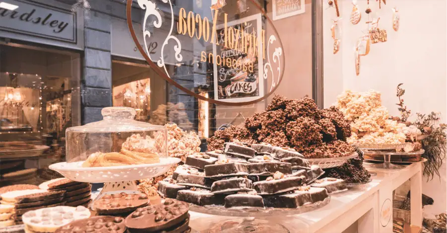Barcelona quando chove - Coisas para fazer em Barcelona quando chove Churros Petritxol Xocoa com chocolate em Barcelona, Espanha