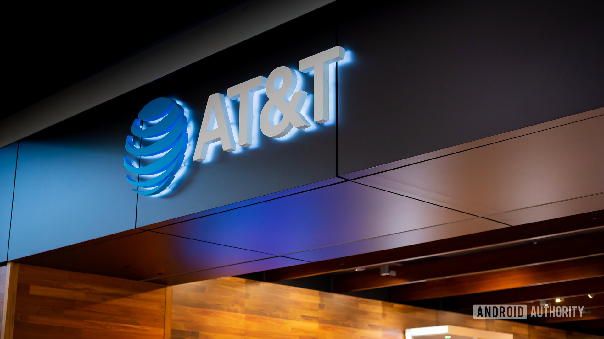 Logotipo da AT&T Um sinal de logotipo da AT&T exibido em um espaço de varejo.