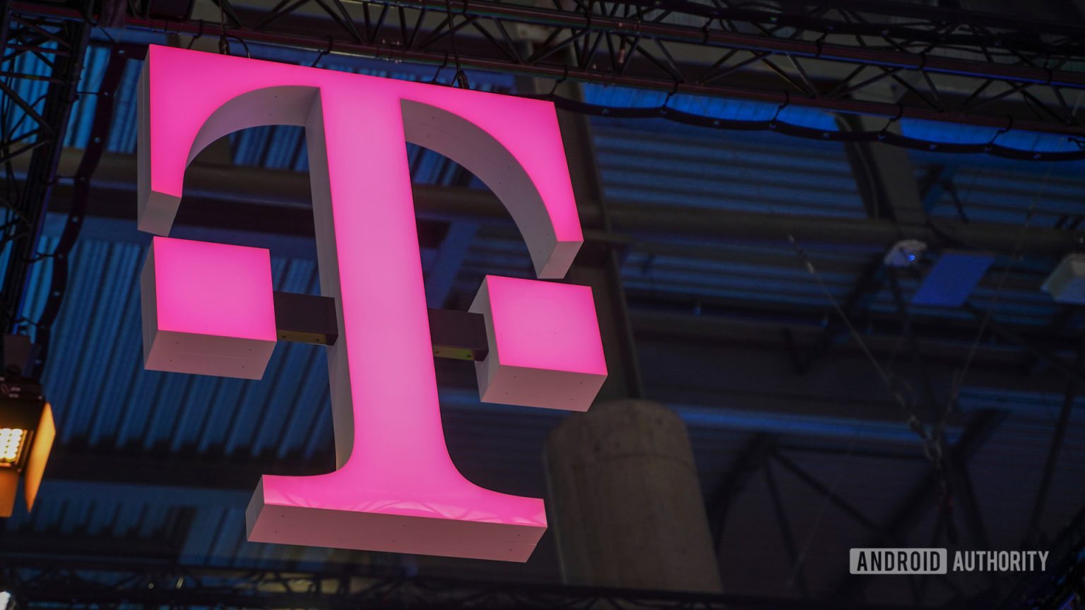 A T-Mobile Hush acusa os usuários de visitar pornografia, sites de hackers