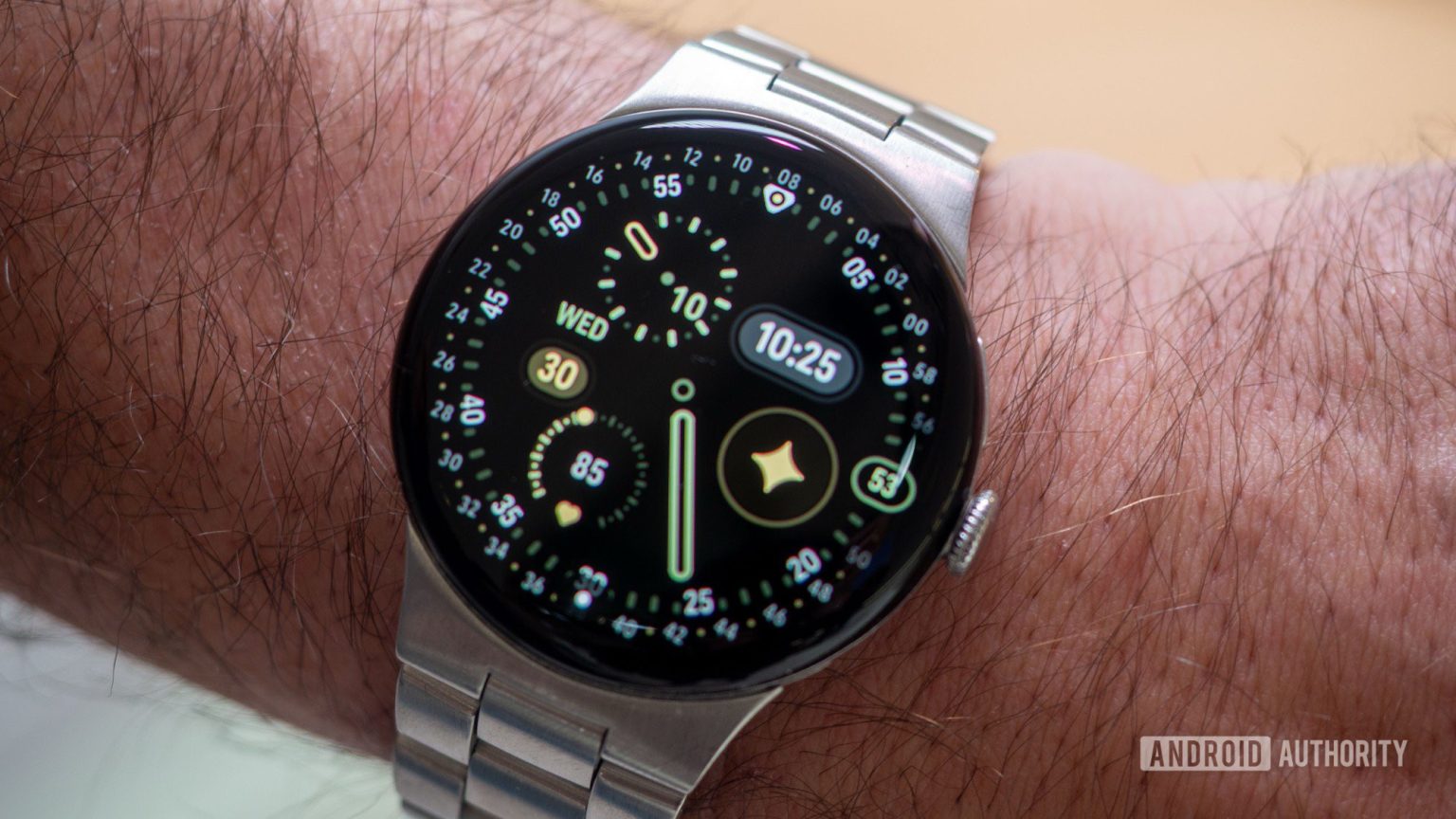Aqui estão os 8 novos rostos de relógio que vêm com o Pixel Watch 4