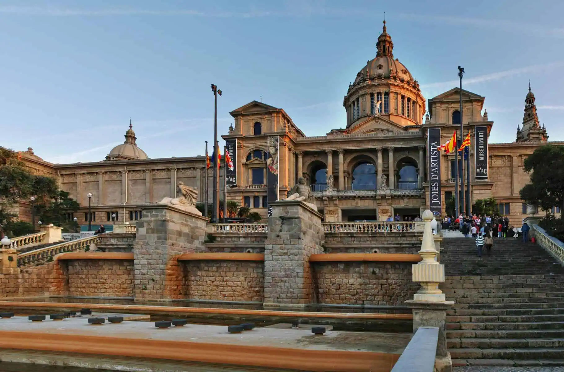 Barcelona quando chove - Coisas para fazer em Barcelona quando chove Visite o Museu Nacional de Arte da Catalunha