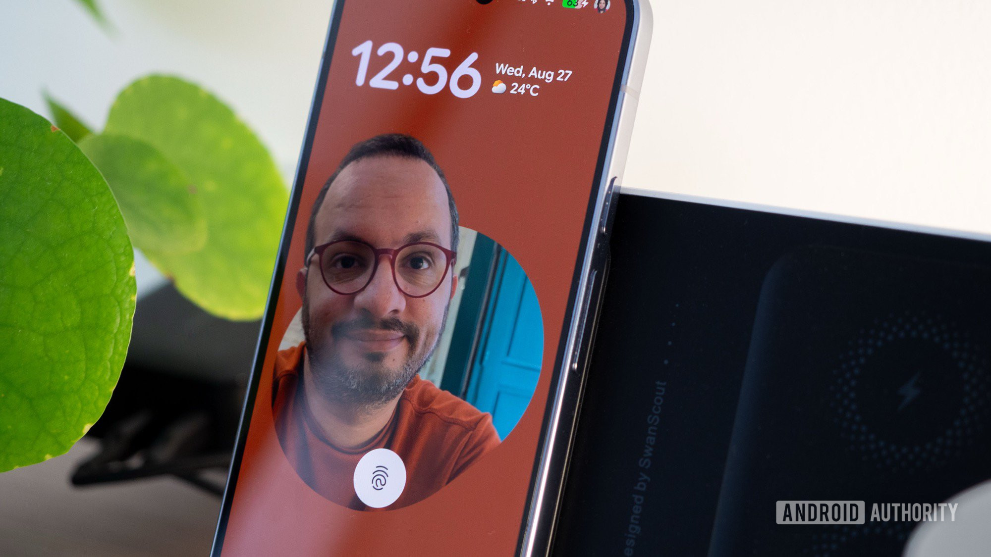 papel de parede expressivo do google pixel 10 pro lockscreen