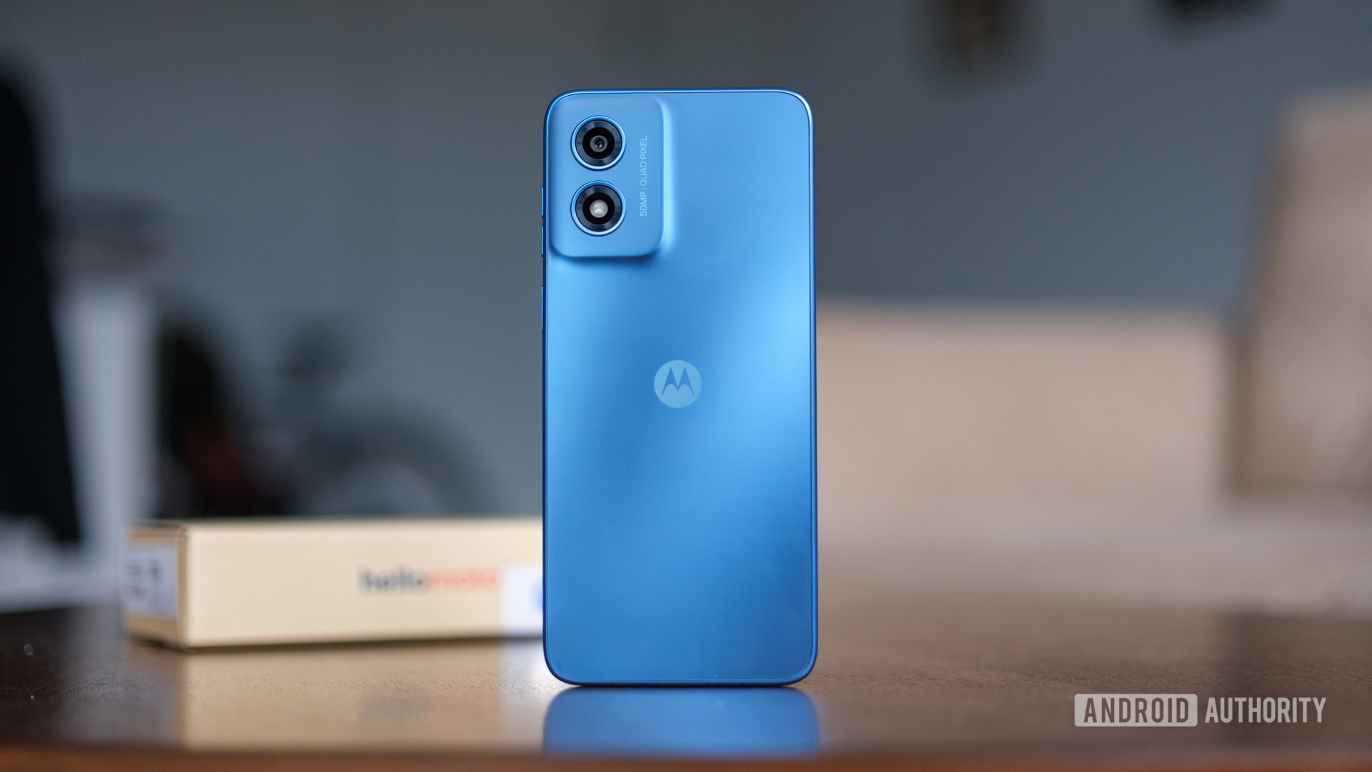 Herói do Motorola Moto G Play 2024