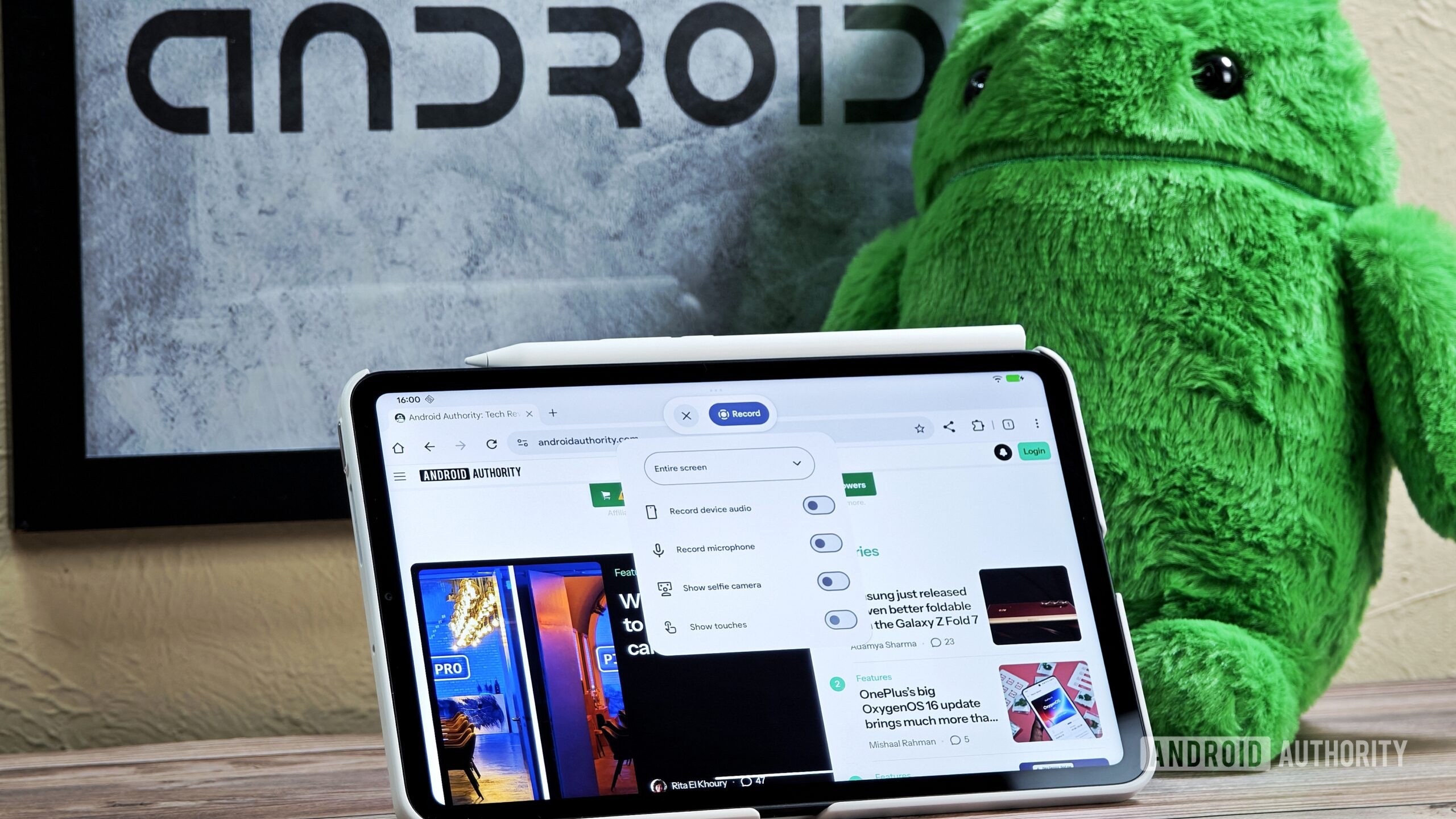 Foto da nova barra de ferramentas do gravador de tela em um tablet Android