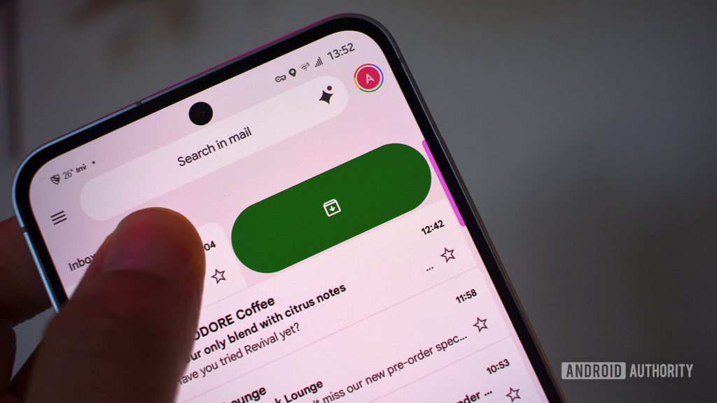 Já se passaram décadas, mas arquivar e-mails no Gmail ainda é uma droga