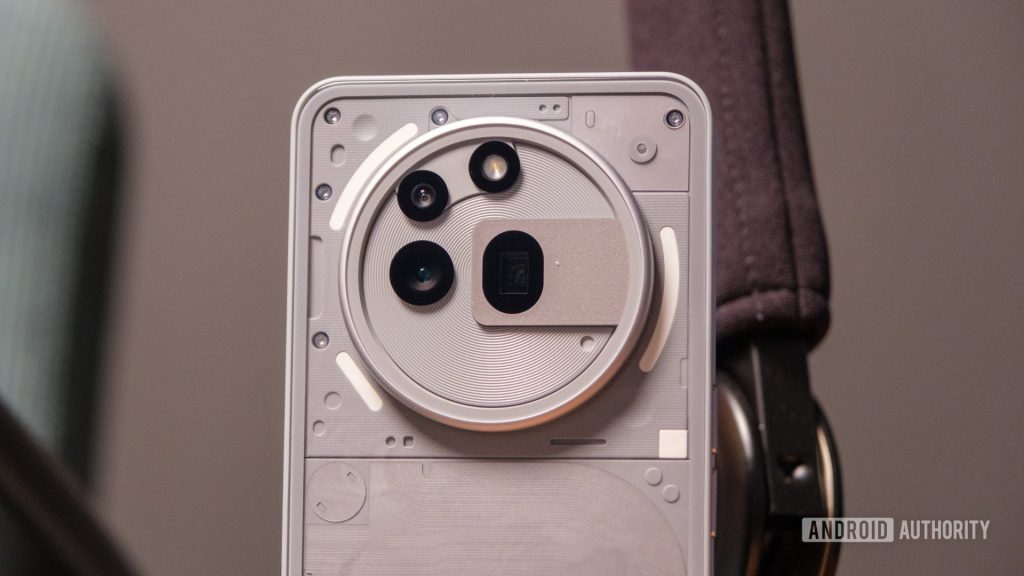 Nada, usuários do Phone 3a no escuro devido a falha de luz do Glyph