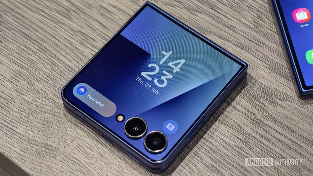 O Galaxy Z Flip 7 tem um desconto de US $ 250 no Prime Day, mas o tempo está passando