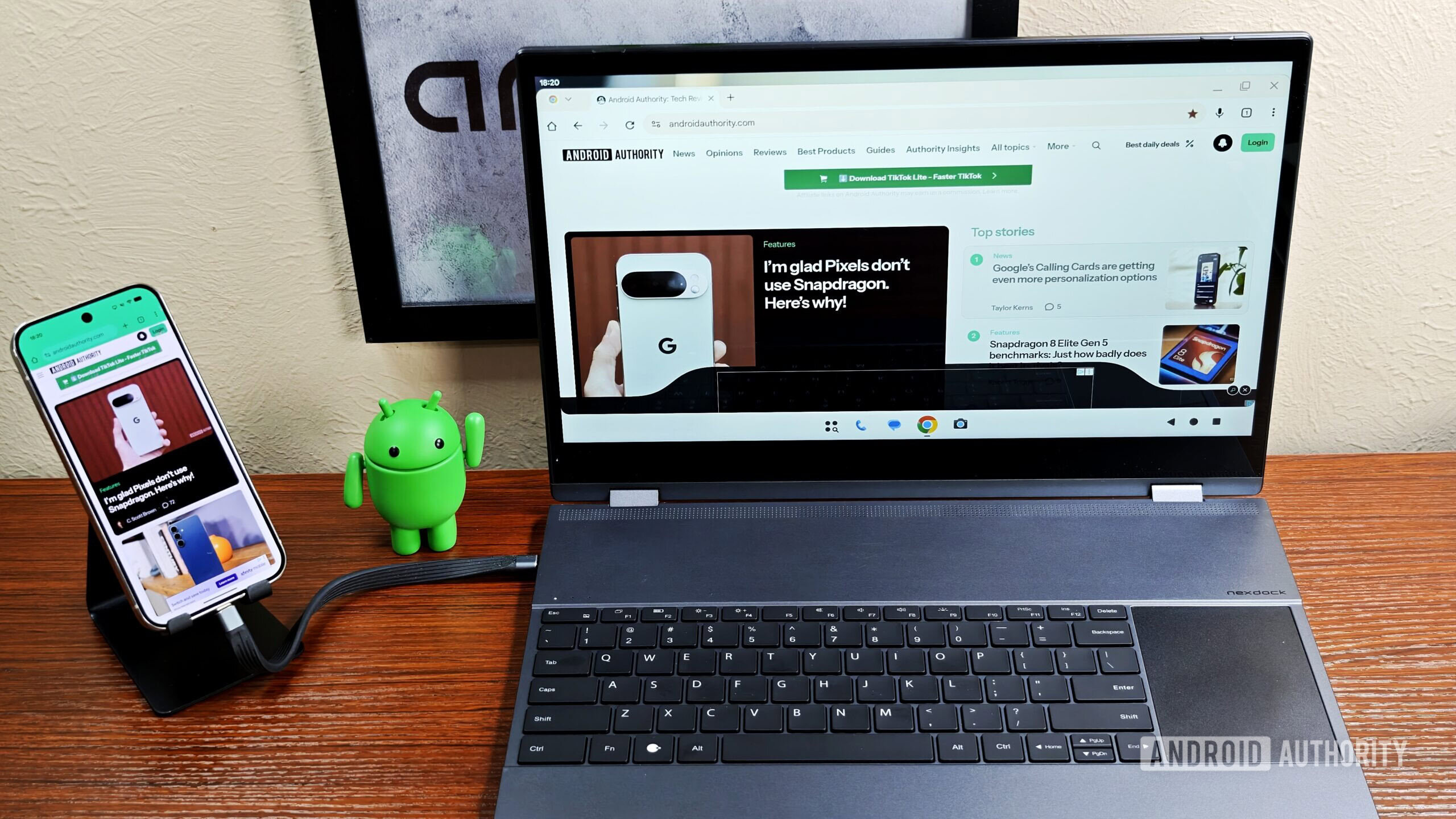 Chrome em execução em um telefone Android e um monitor externo Chrome em execução em um telefone Android e um monitor externo