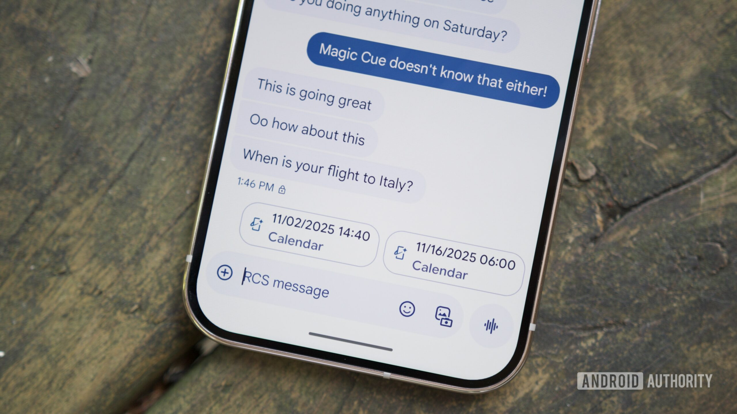 pixel 10 pro magic cue google mensagens exemplo 2 Um prompt Magic Cue no aplicativo Google Messages.