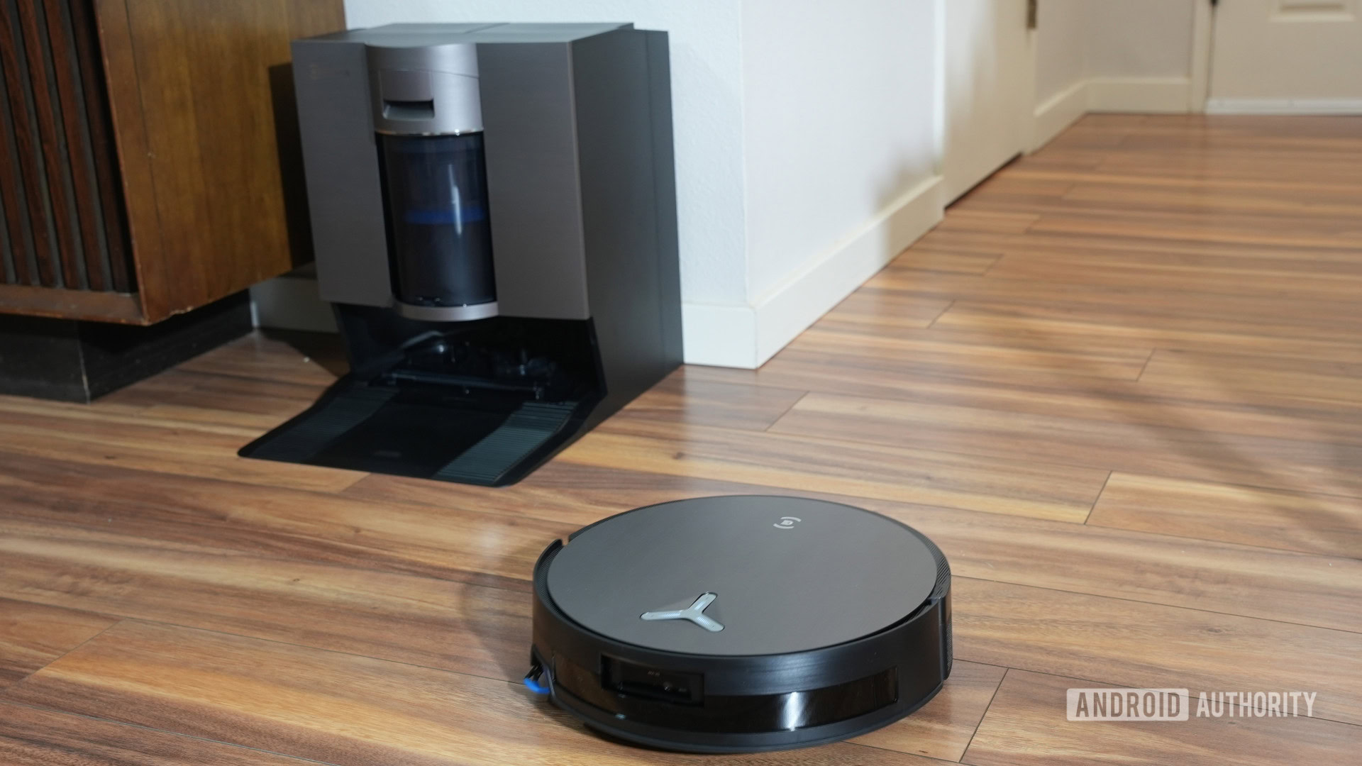 Operação do Omniciclone Ecovacs Deebot X11 Operação do Omniciclone Ecovacs Deebot X11