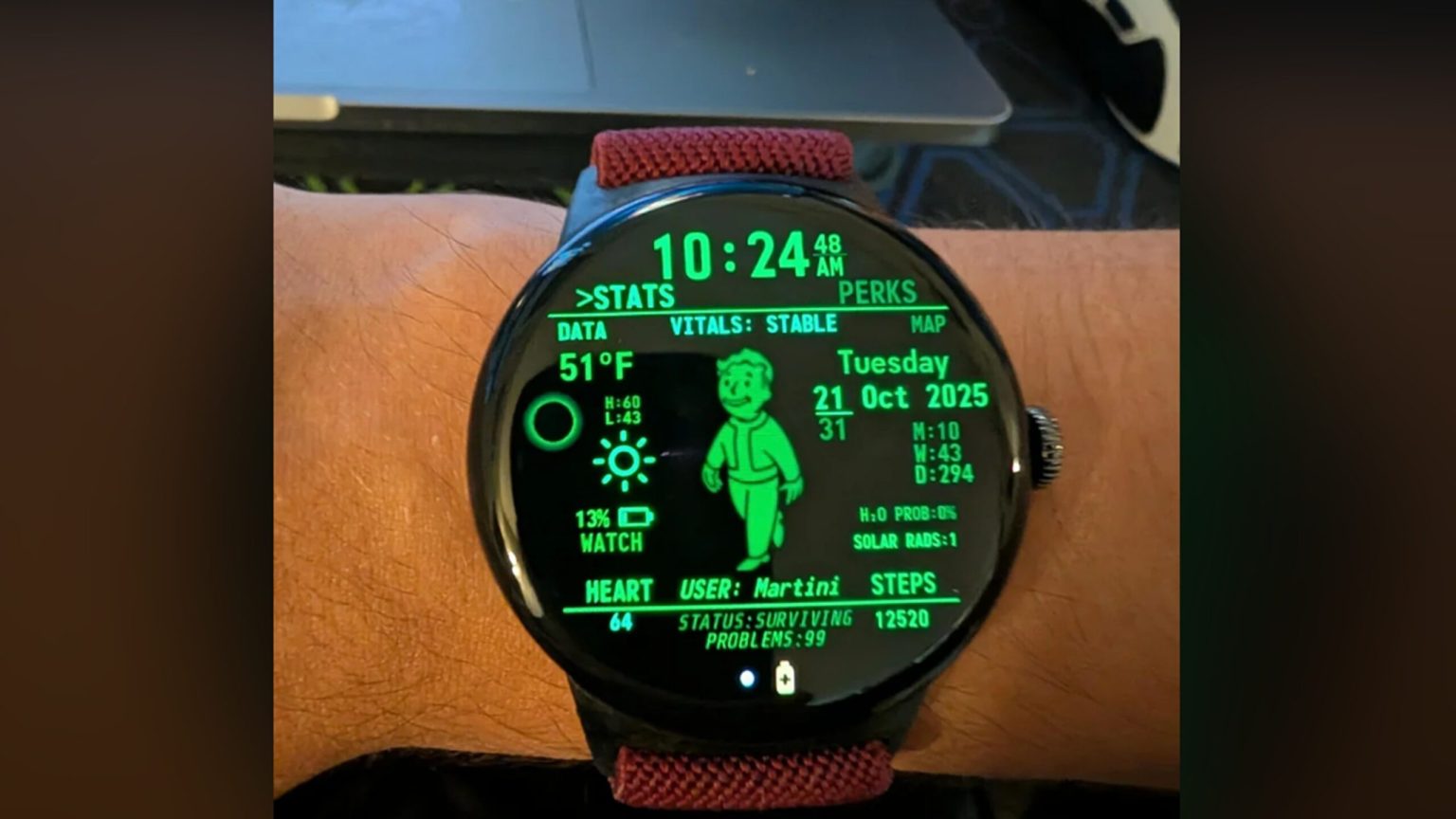 Um fã de Fallout acabou de fazer a cara mais legal do Pixel Watch 4 de todos os tempos