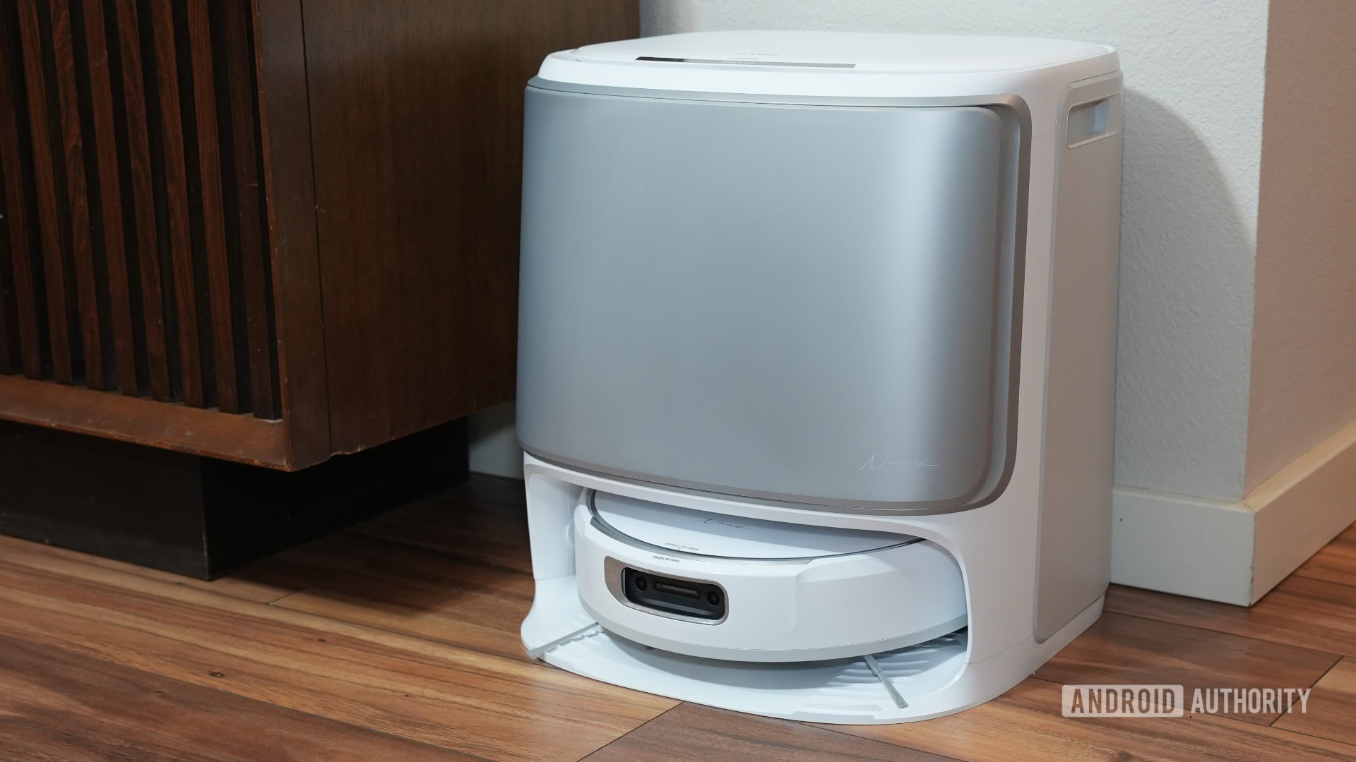 Fluxo de Narwal no ângulo base Fluxo de Narwal no ângulo base