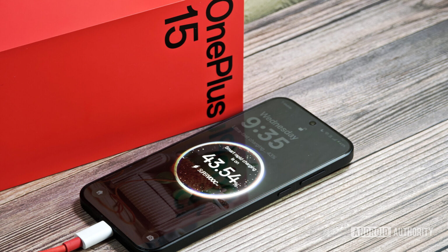 O OnePlus 15 oferece melhor saúde da bateria em comparação com o OnePlus 13