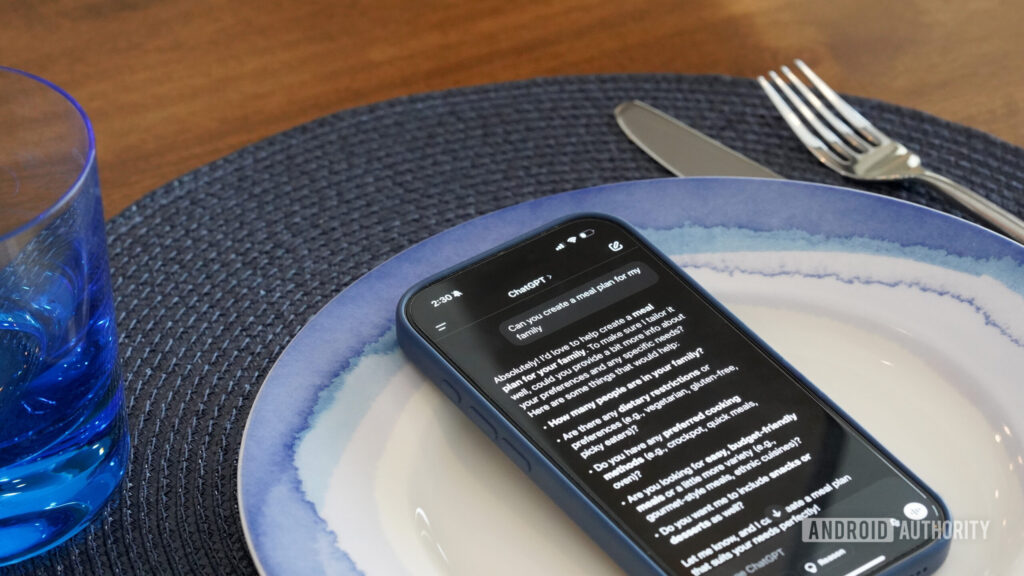 ChatGPT está testando chats em grupo da maneira mais caótica