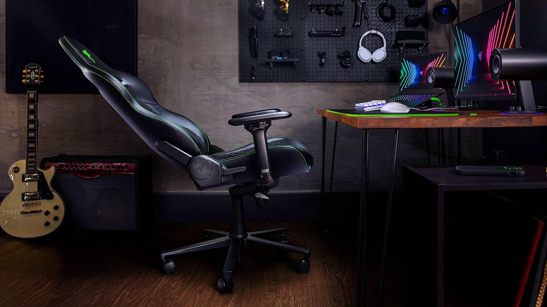 Razer Enki X em estúdio de escritório