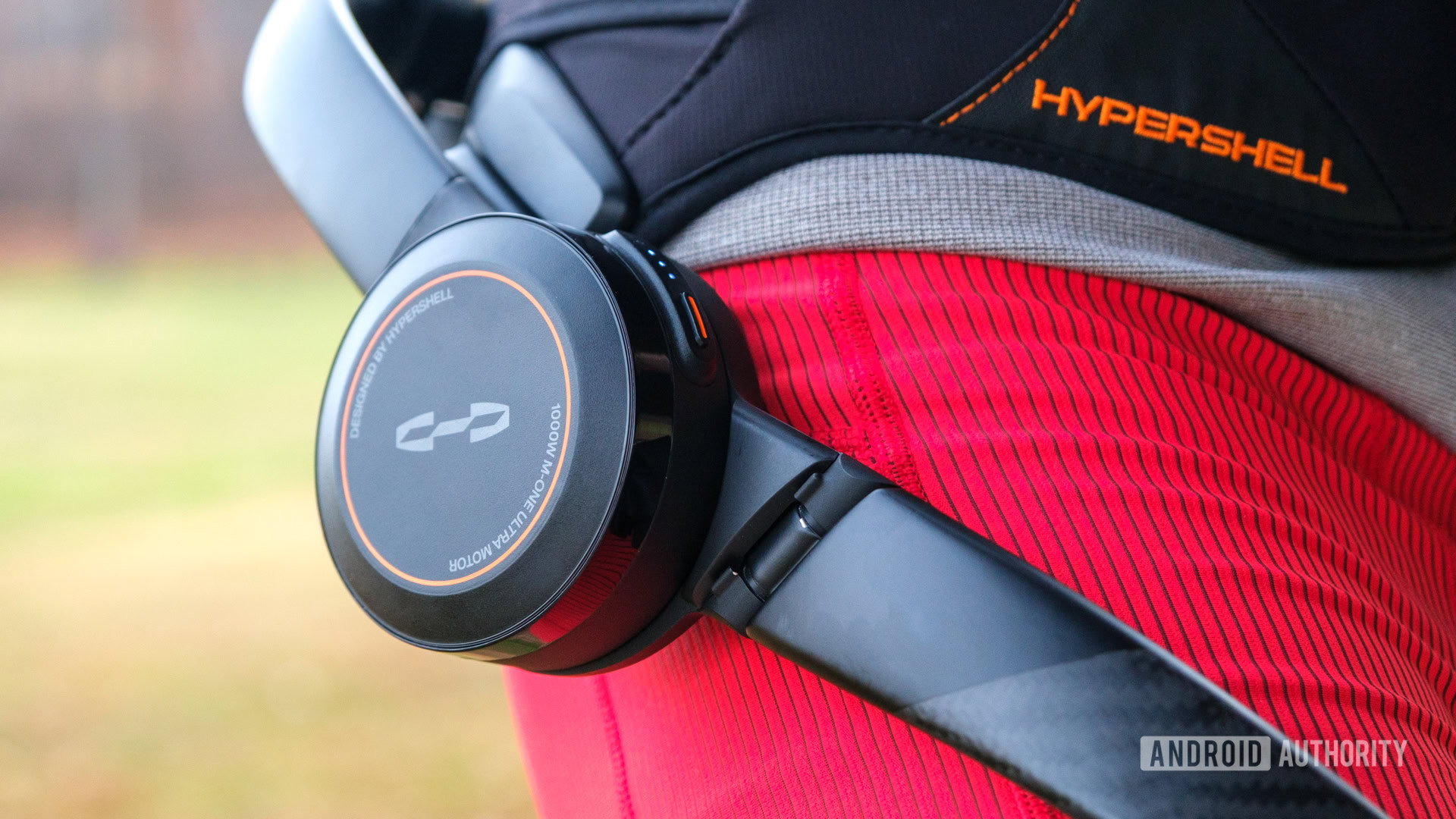 Motor Hypershell X Ultra na perna