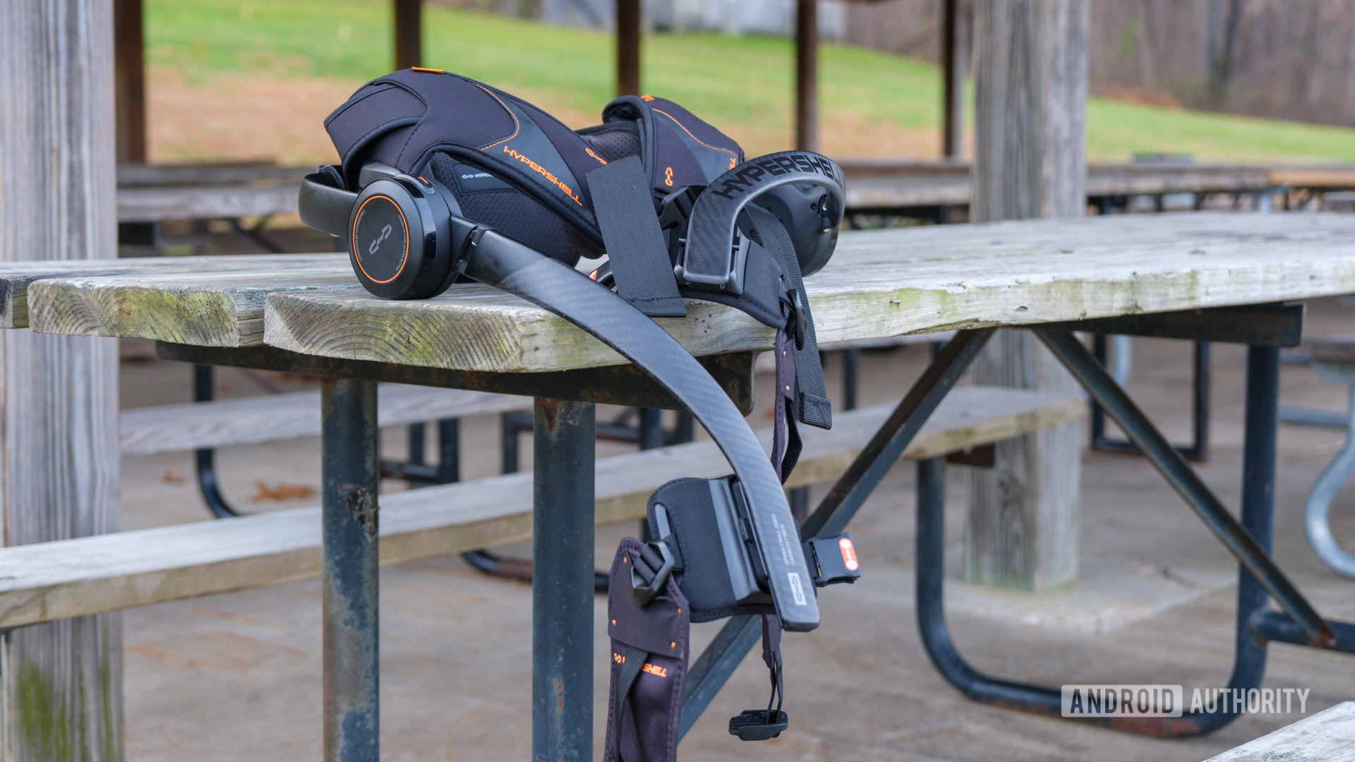 Hypershell X Ultra no banco Hypershell X Ultra no banco