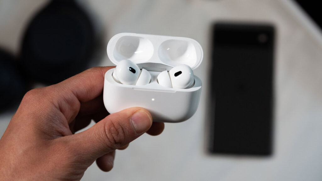 Este aplicativo gratuito finalmente permite que seu AirPods Pro funcione bem com telefones Android