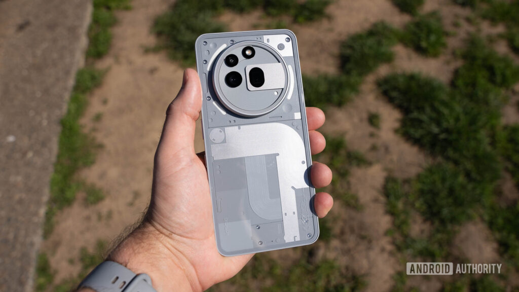 O vazamento do iPhone 18 Pro sugere que a Apple não poderia copiar nada com esta escolha de design importante