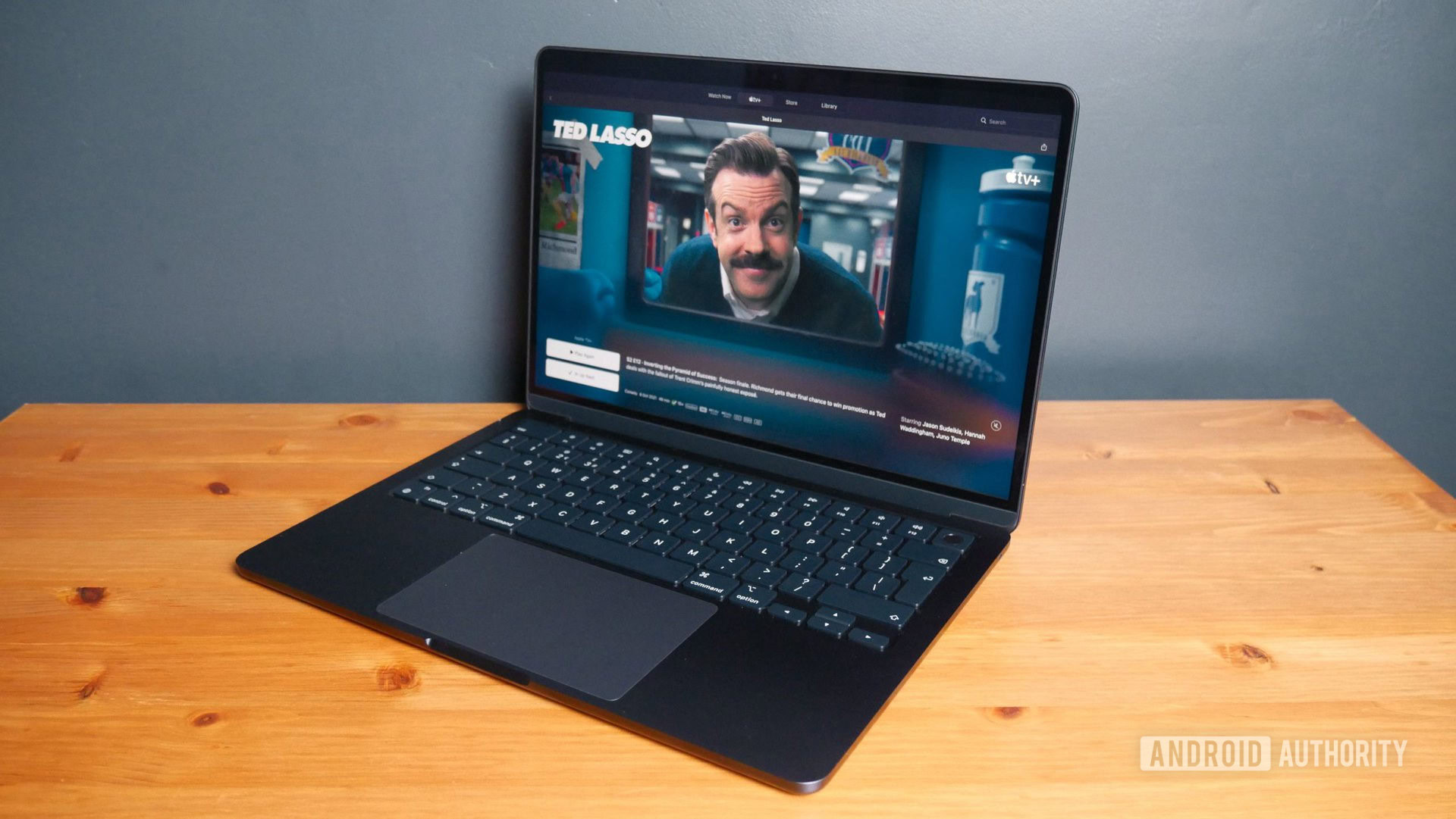 apple macbook air m2 aberto apple macbook air m2 aberto