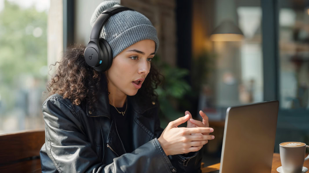 Soundcore Q11i sem fio sobre fones de ouvido Bluetooth Soundcore Q11i sem fio sobre fones de ouvido Bluetooth