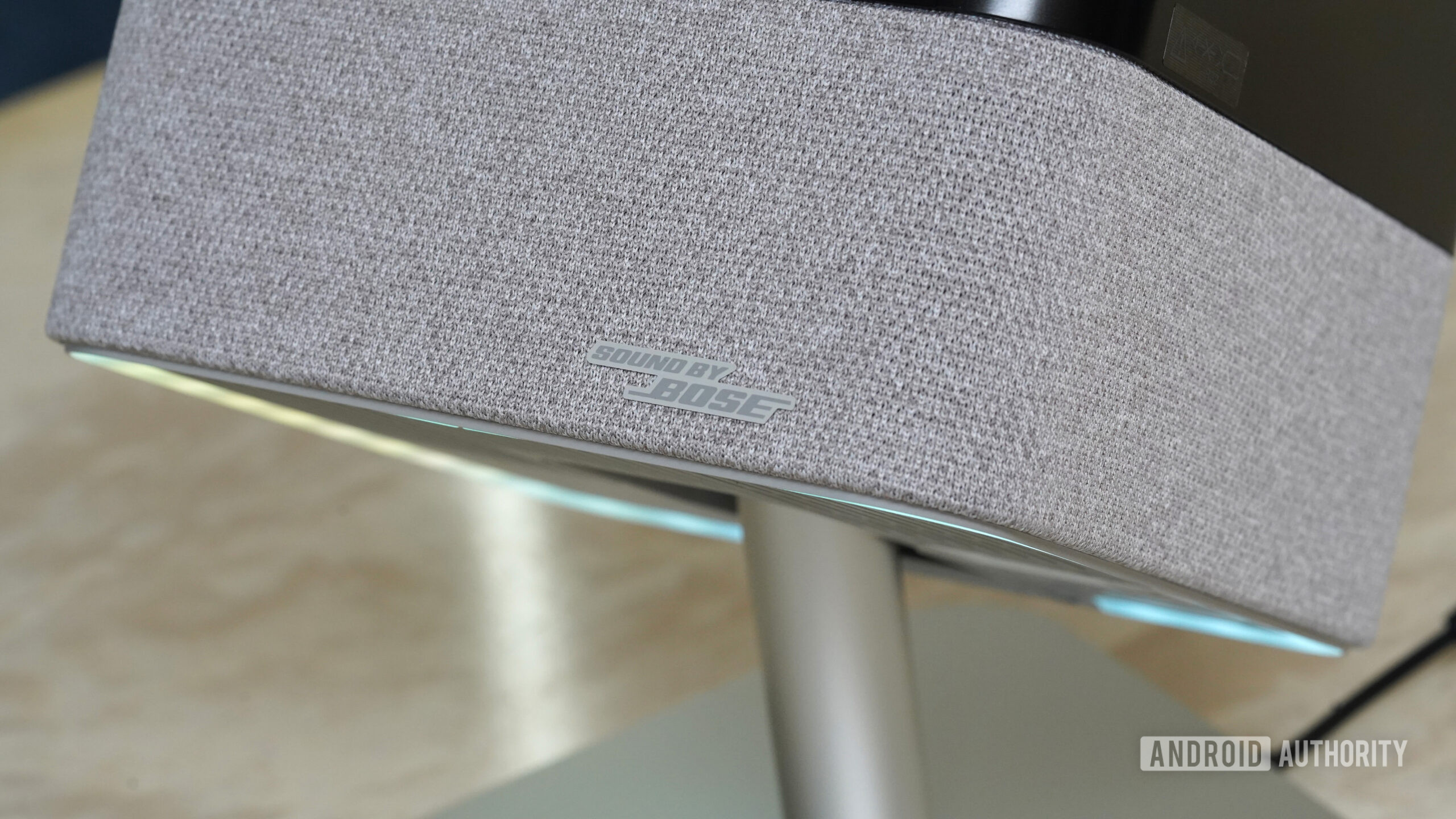 Epson Lifestudio Flex Plus Bose O Epson Lifestudio Flex Plus possui áudio Bose.