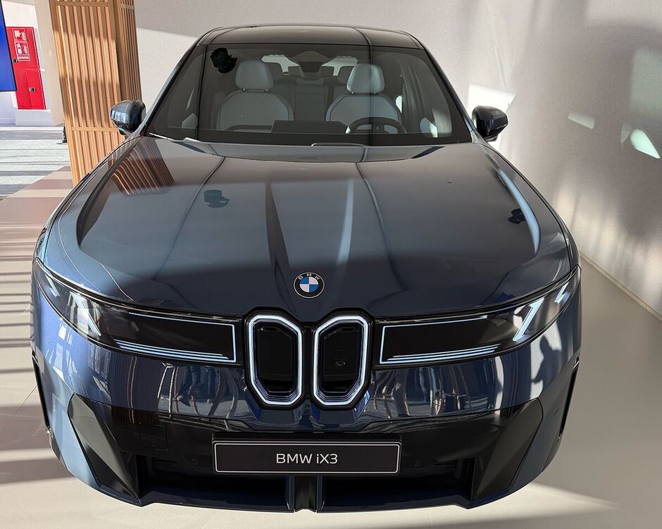 Primeira viagem do BMW iX3 Primeira viagem do BMW iX3