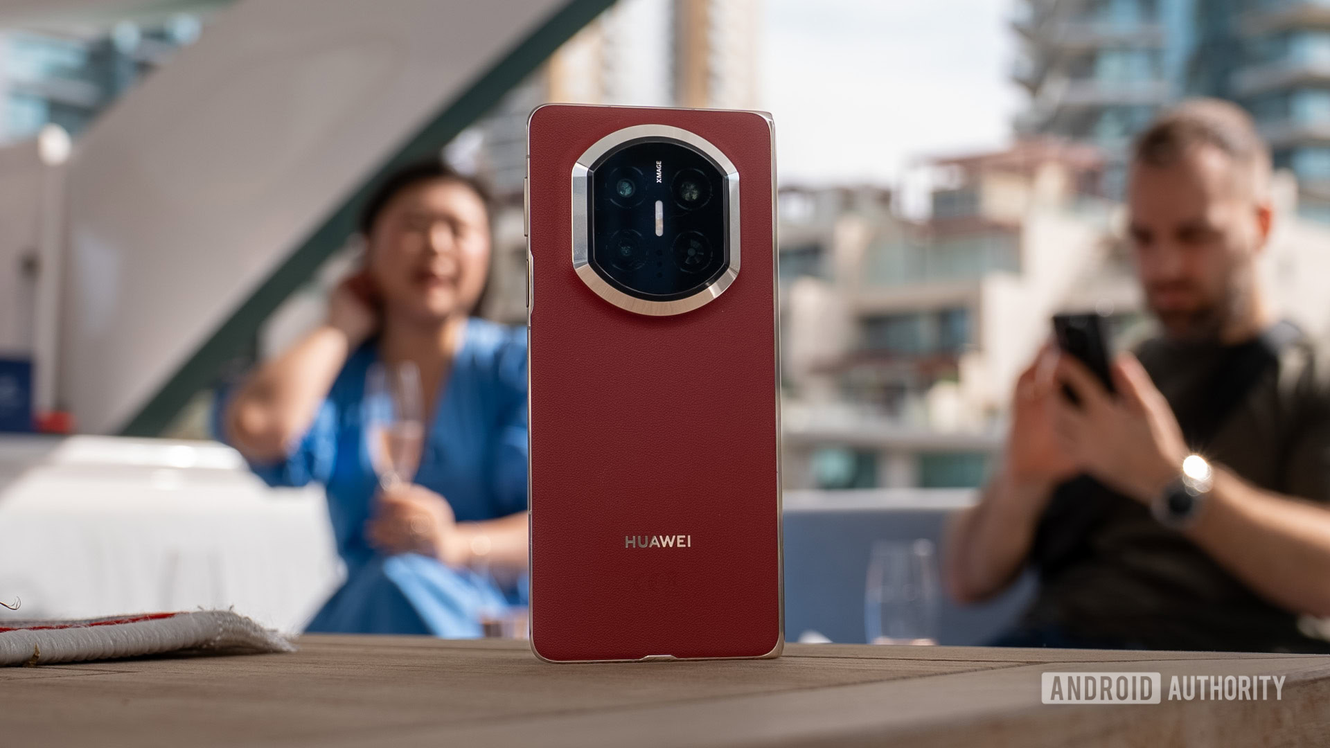 Nebulosa vermelha Huawei Mate X7 levantou-se Nebulosa vermelha Huawei Mate X7 levantou-se