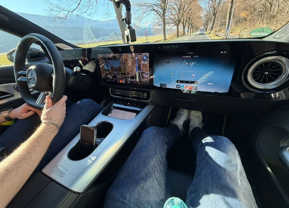 Primeira condução híbrida Mercedes CLA Primeira condução híbrida Mercedes CLA