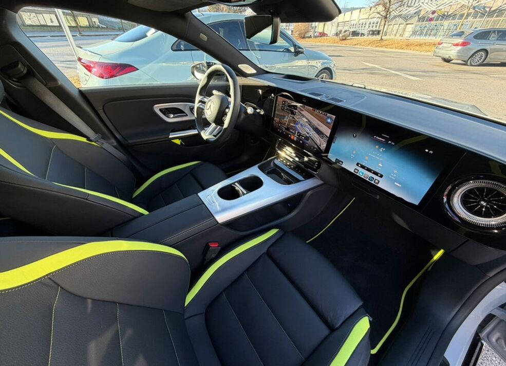 Primeira condução híbrida Mercedes CLA Primeira condução híbrida Mercedes CLA