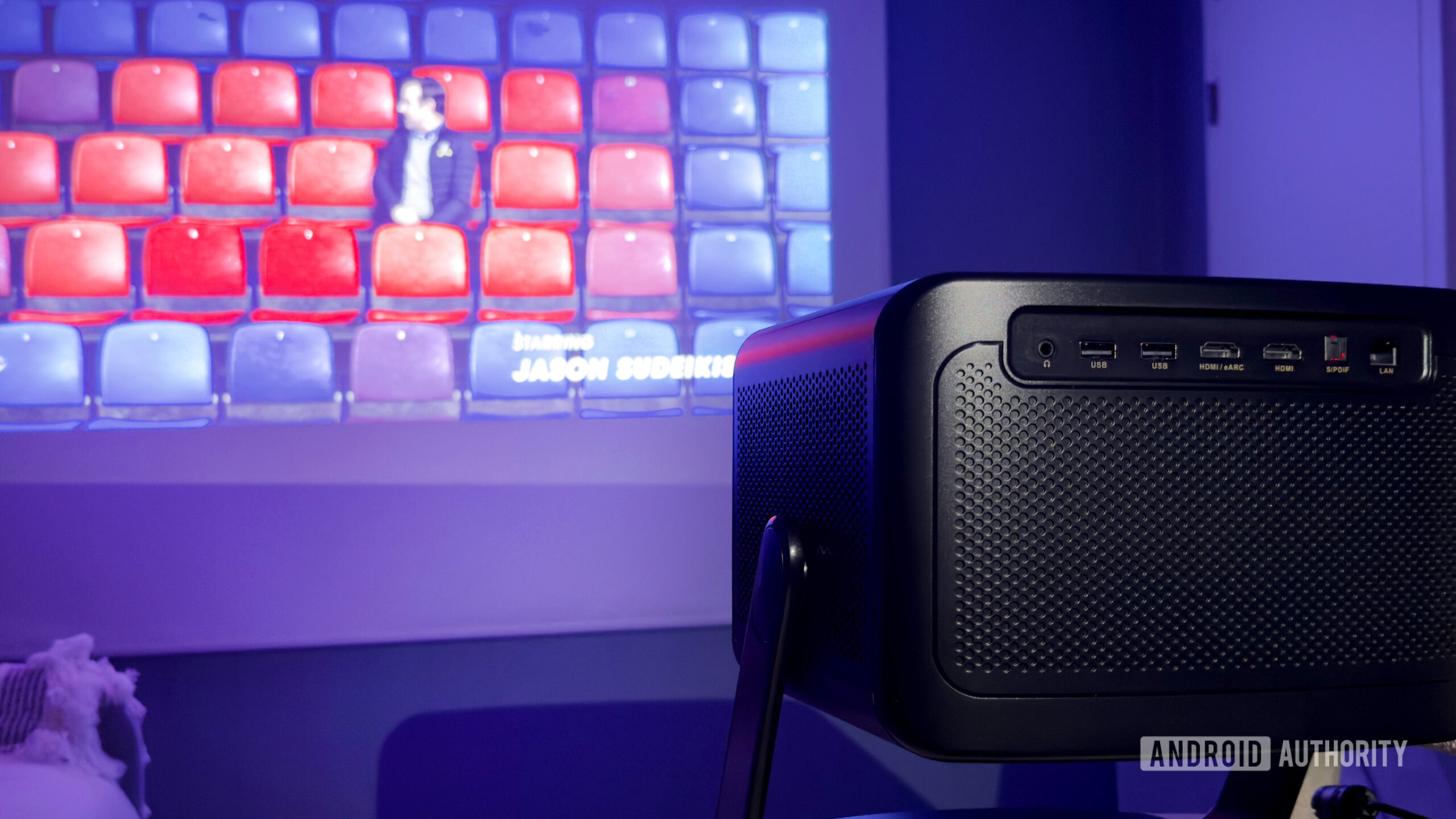 Dangeni DBOX02 Pro TL Um dangbei dbox02 pro projeta ted lasso.