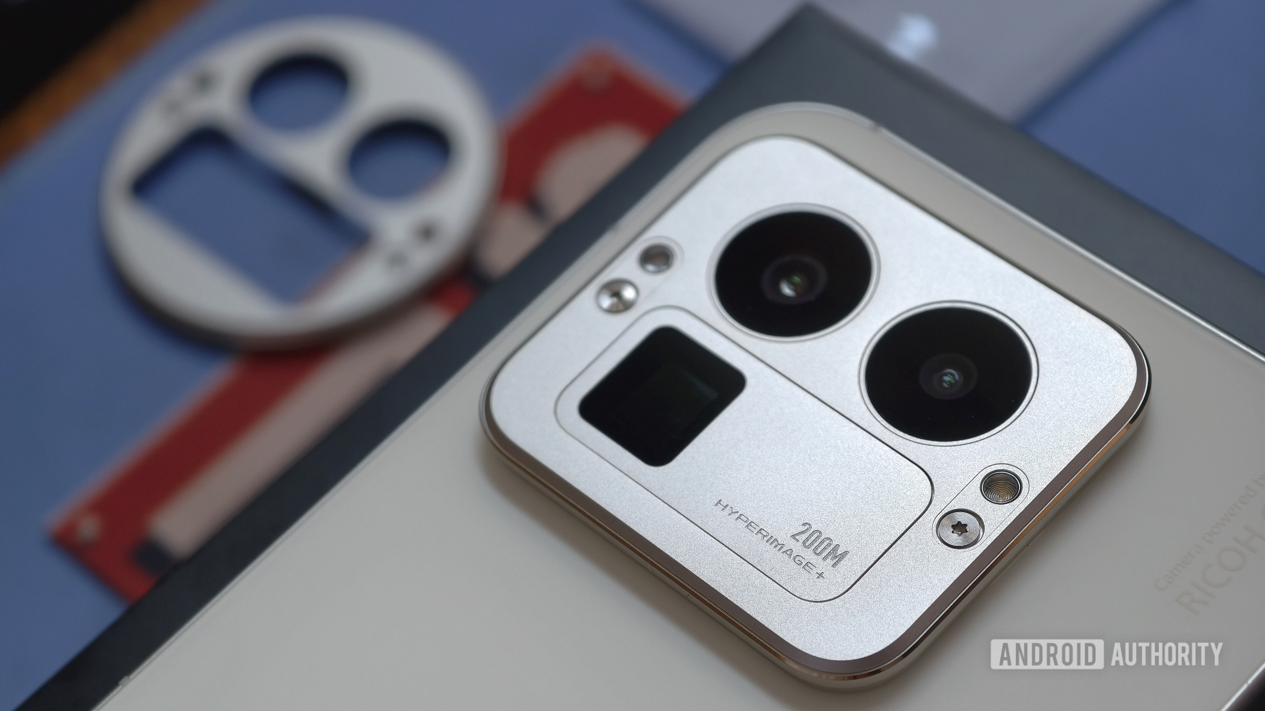 realme GT8 Pro com câmera quadrada realme GT8 Pro com câmera quadrada