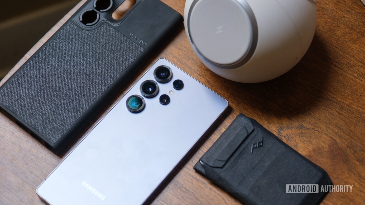 Vazamento de acessório Galaxy S26 revela capas estilo MagSafe