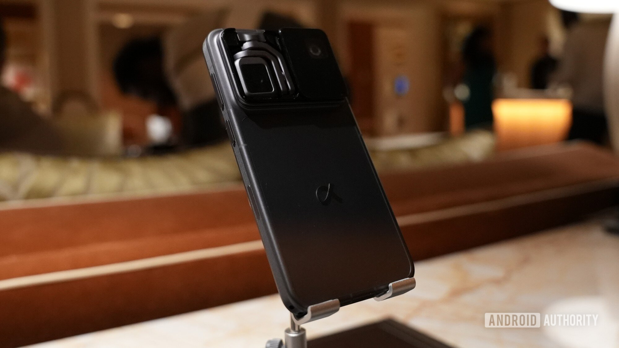 telefone robô ces 2