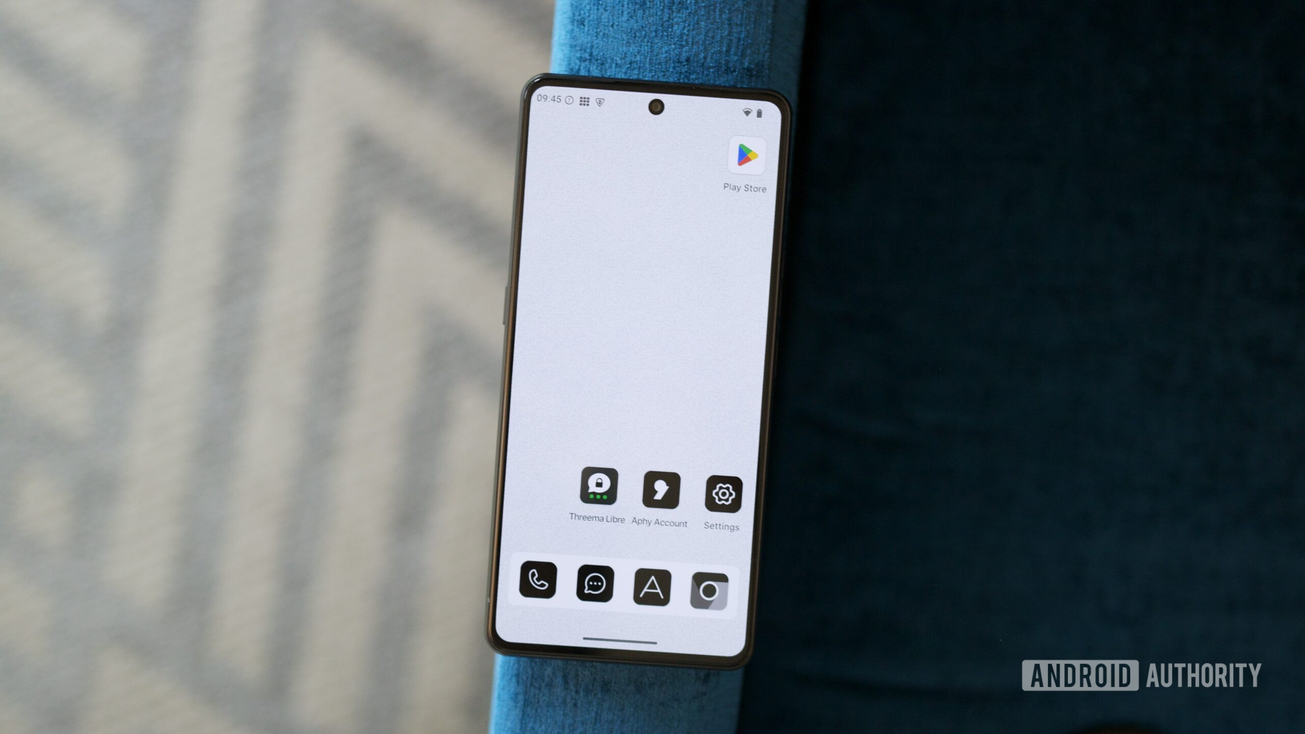 Punkt MC03 com display ligado, mostrando a tela inicial.