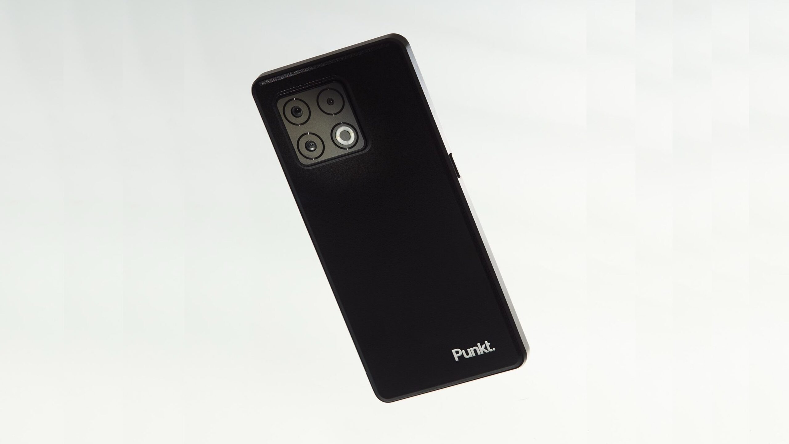 Imagem da imprensa do telefone Punkt MC03 Imagem da imprensa do telefone Punkt MC03