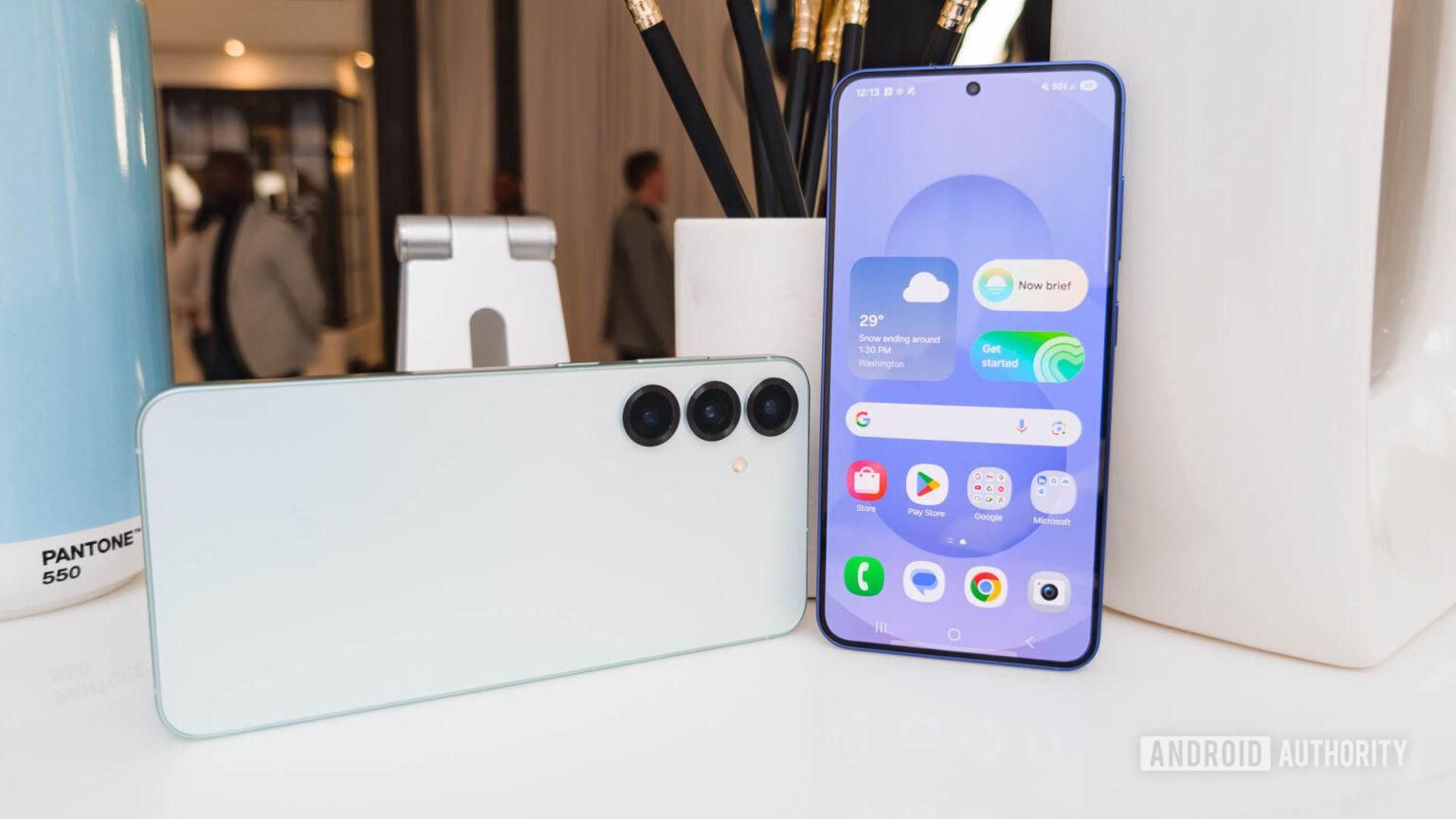 Pesquisa mostra que você está cansado da abordagem preguiçosa da Samsung em relação aos telefones Galaxy S