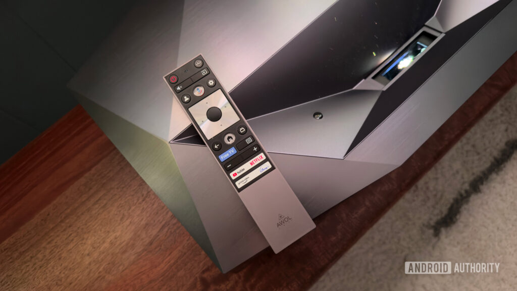 Trocar sua TV por um projetor pode trazer surpresas