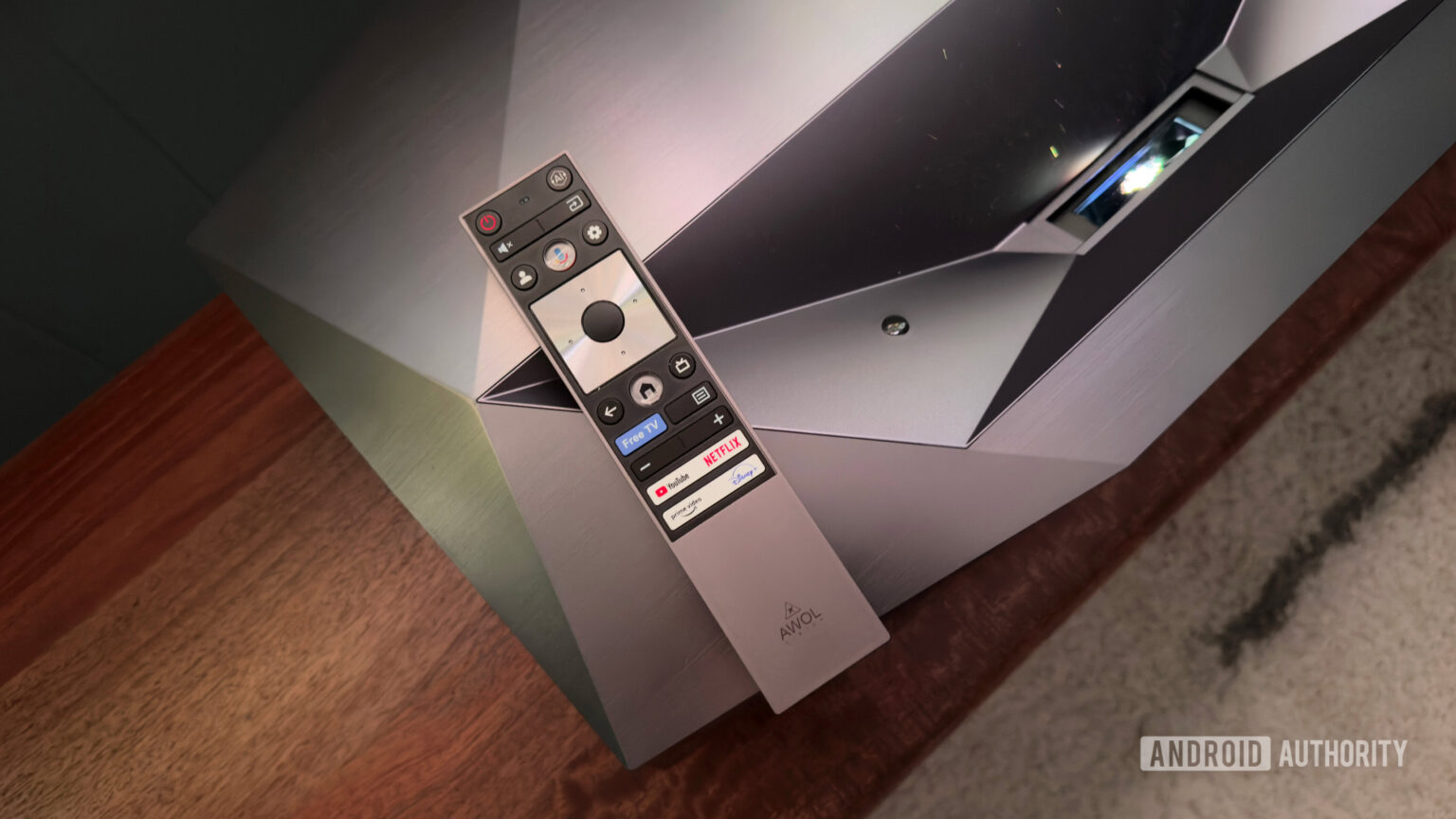 Trocar sua TV por um projetor pode trazer surpresas