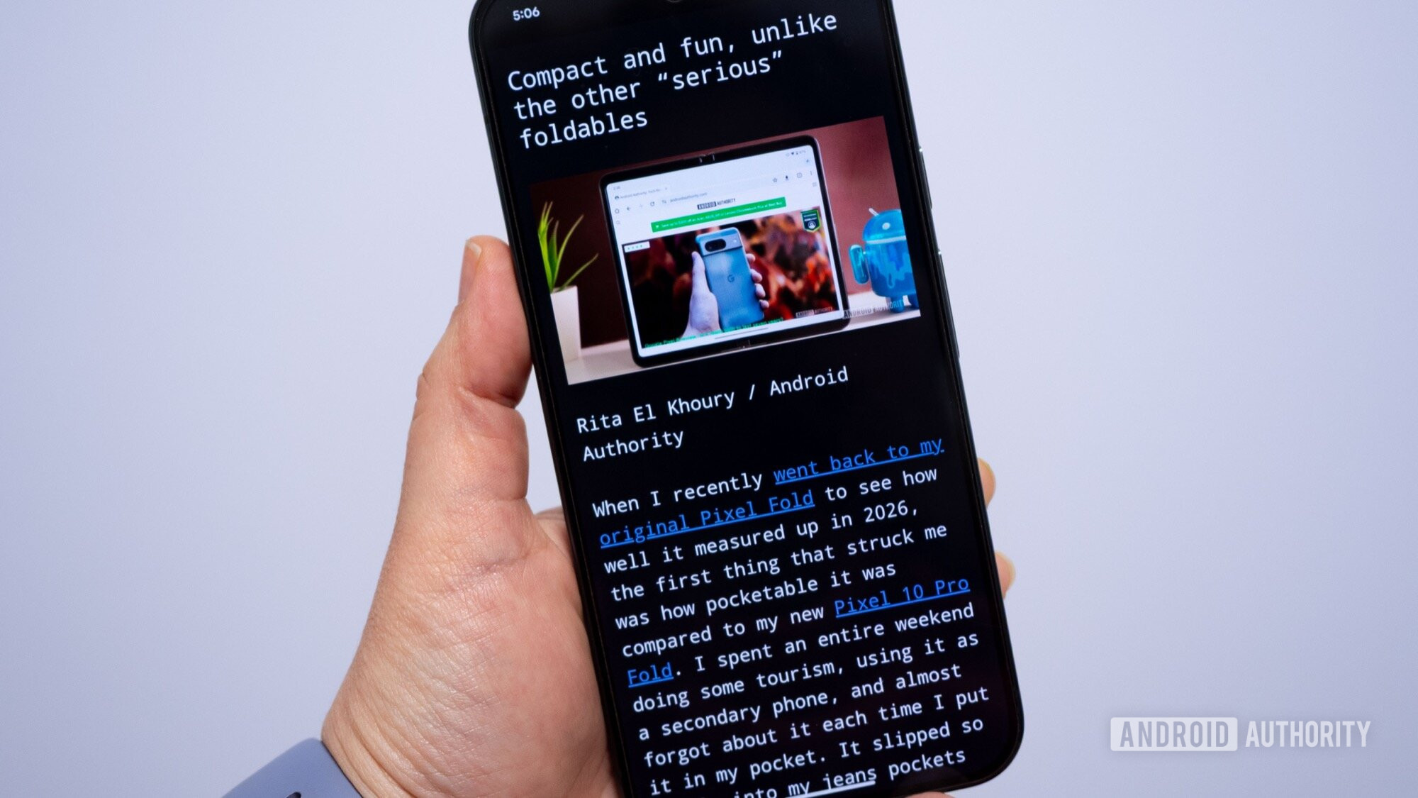 modo leitor cromado no telefone preto mono modo leitor cromado no telefone preto mono