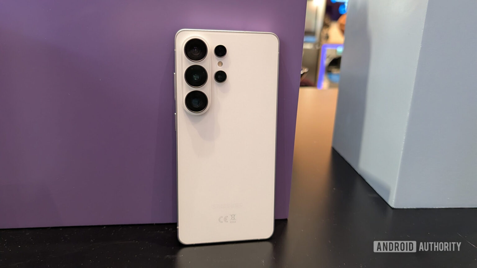 Suporte via satélite no Galaxy S26: Samsung revela detalhes regionais e da operadora