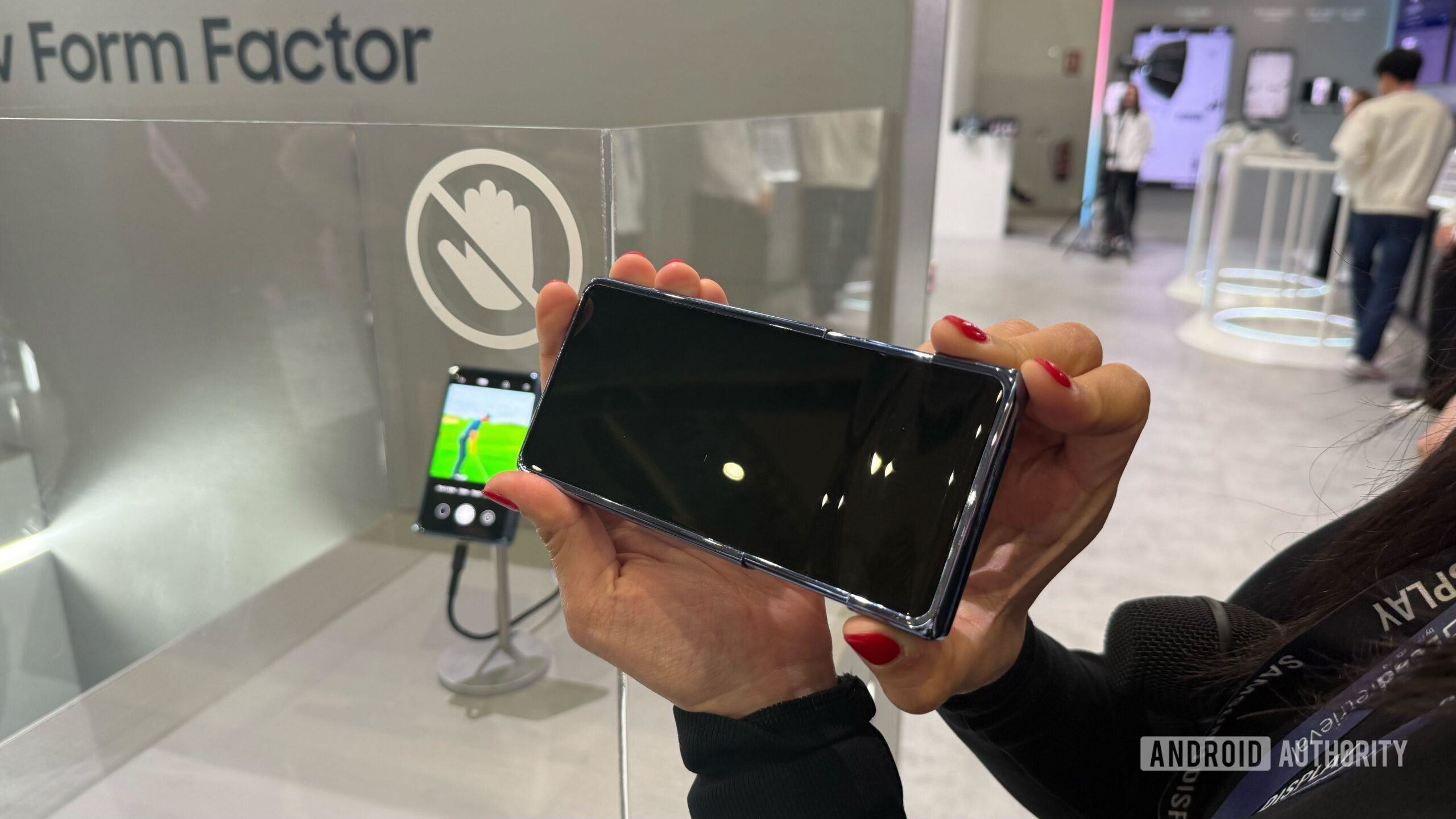 Samsung Display Móvel Deslizável 1