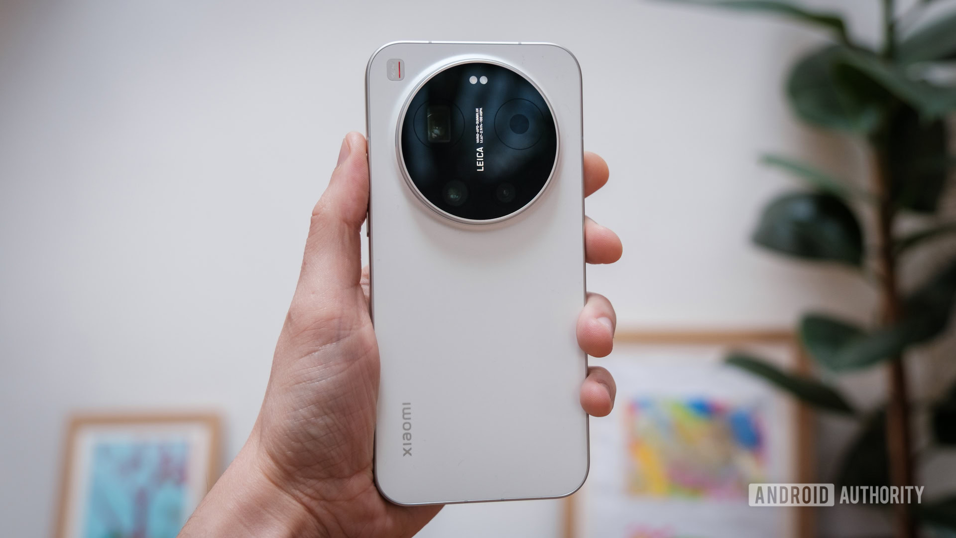 Xiaomi 17 Ultra em mãos