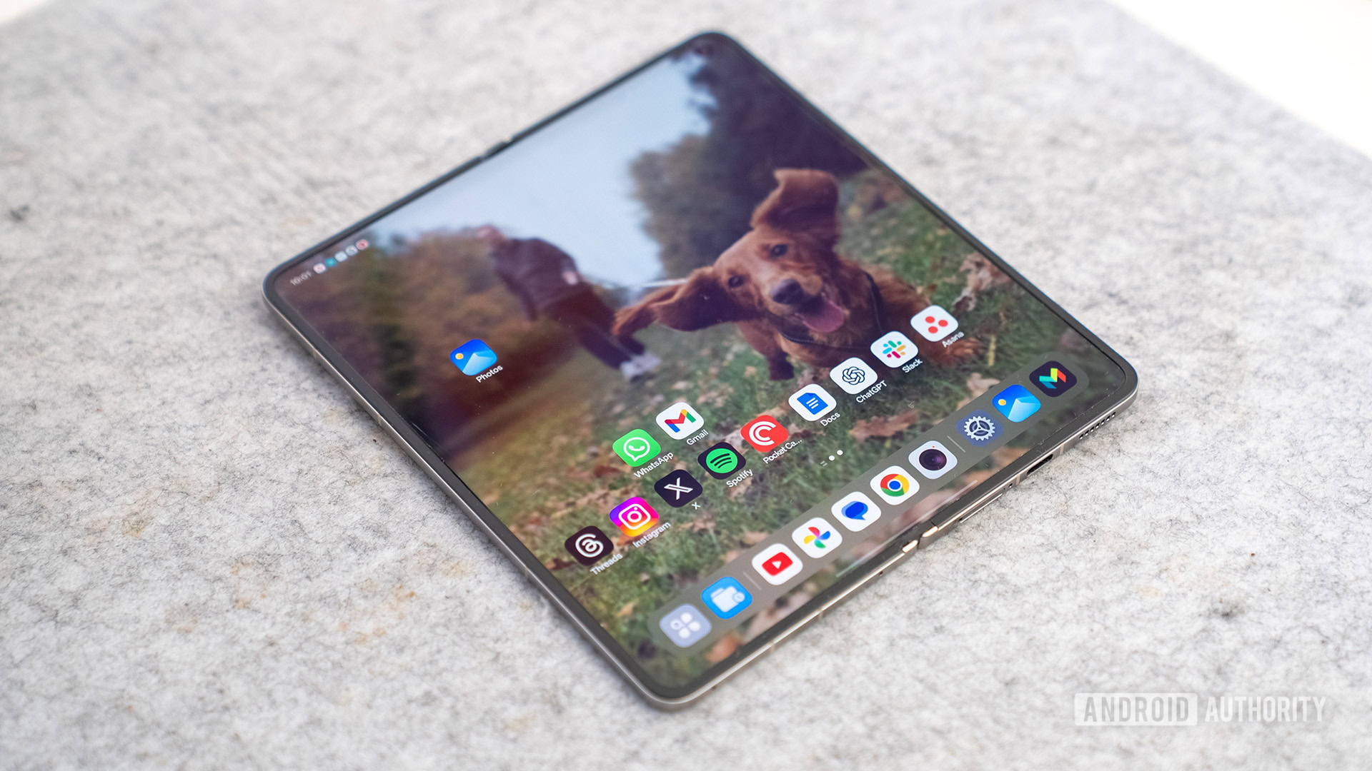 Oppo Find N6 Side sem vincos Oppo Find N6 Side sem vinco