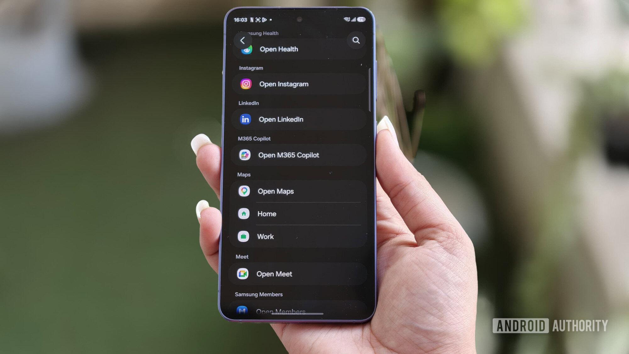 Adicione uma ação a uma impressão digital no Routines+ Adicione uma ação a uma impressão digital no Routines+